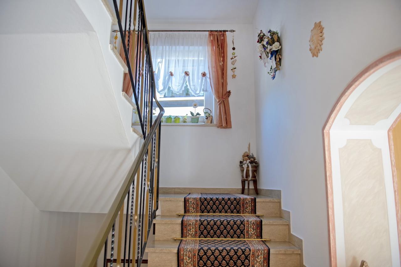 Bed and Breakfast Garni Crepaz Сельва-ди-Валь-Гардена Экстерьер фото